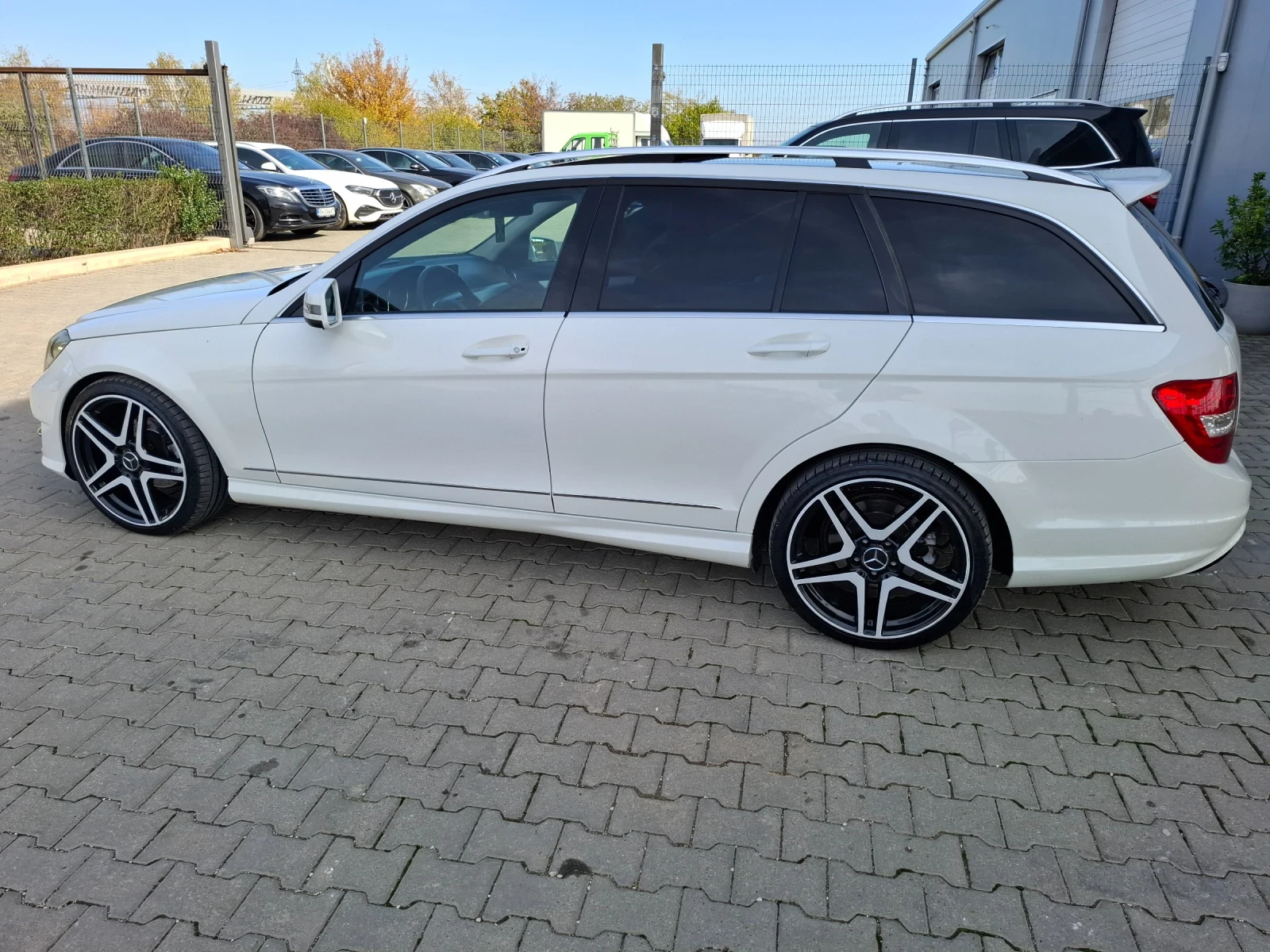 Mercedes-Benz C 220 FACELIFT/AMG/PANORAMA - изображение 7 | Auto.bg Mercedes-Benz C 220 FACELIFT/AMG/PANORAMA - изображение 7