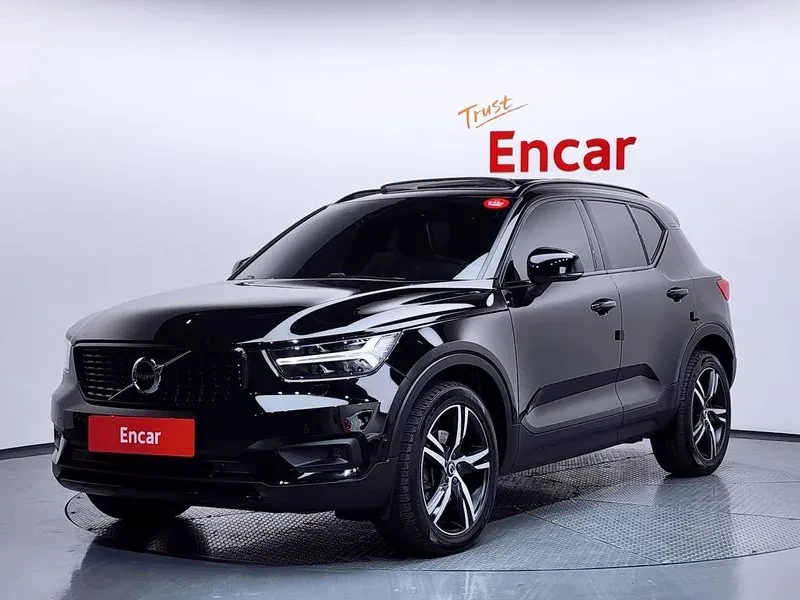Volvo XC40 T4 R-DESIGN | Auto.bg — изображение 1 Volvo XC40 T4 R-DESIGN | Auto.bg — изображение 1
