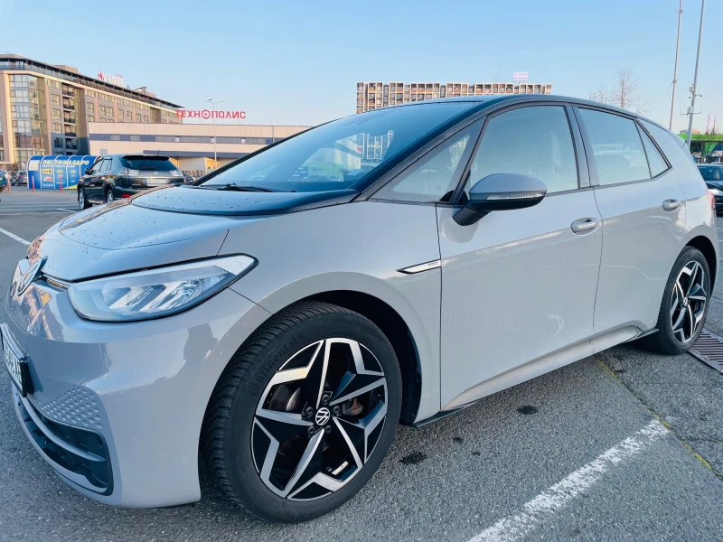 VW ID.3 23г. 22к. км - 25700 € / 50264.83 лв. - 85467057 1 | Car24.bg VW ID.3 23г. 22к. км - 25700 € / 50264.83 лв. - 85467057 1