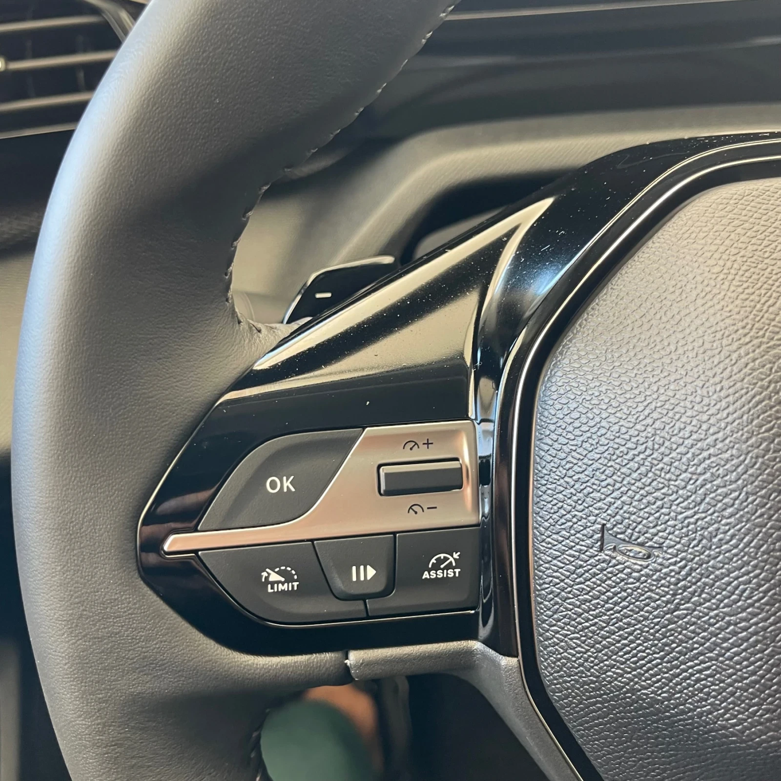 Peugeot 308 1.5 blueHDI E6 - изображение 8 | Auto.bg Peugeot 308 1.5 blueHDI E6 - изображение 8