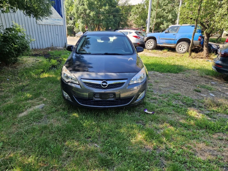 Opel Astra 1.7дизел, 125к.с, 6скороски, Евро 5А - 2150 € / 4205.03 лв. - 99299122 1 | Car24.bg Opel Astra 1.7дизел, 125к.с, 6скороски, Евро 5А - 2150 € / 4205.03 лв. - 99299122 1