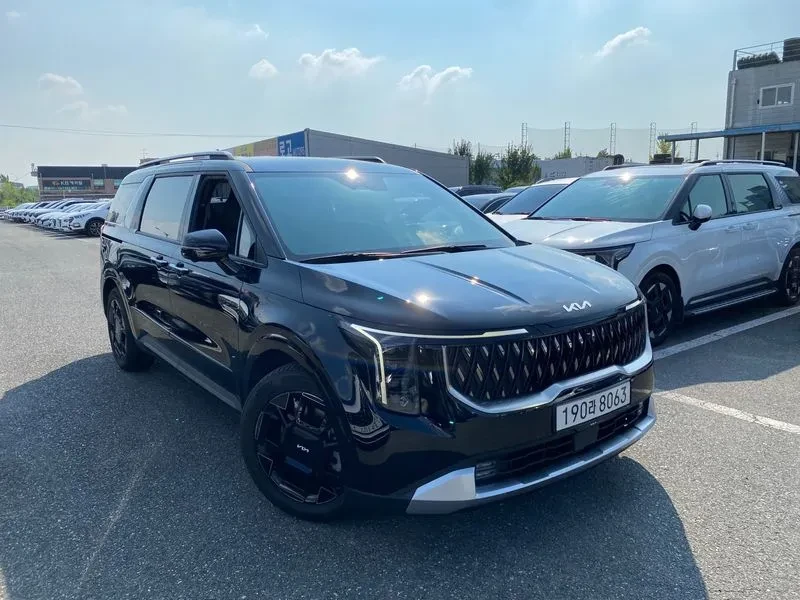 Kia Carnival 4Th Generation Diesel 9-Seater Prestige | Auto.bg — изображение 1 Kia Carnival 4Th Generation Diesel 9-Seater Prestige | Auto.bg — изображение 1