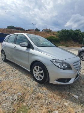Снимка Mercedes-Benz B 180