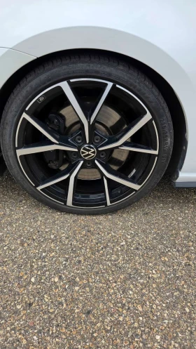 VW Golf * R* 5 door DSG* АВТОКРЕДИТ БЕЗ ПЪРВОНАЧАЛНА ВНОСК | Auto.bg — изображение 7 VW Golf * R* 5 door DSG* АВТОКРЕДИТ БЕЗ ПЪРВОНАЧАЛНА ВНОСК | Auto.bg — изображение 7