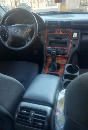Mercedes-Benz C 220 2.2 CDI - 3200 € / 6258.66 лв. - 77121958 16 | Car24.bg Mercedes-Benz C 220 2.2 CDI - 3200 € / 6258.66 лв. - 77121958 16