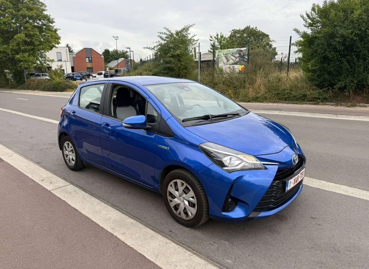 Toyota Yaris COMING SOON* 1.5 HYBRID* 118 941 KM* COC* KTEO - изображение 3 | Auto.bg Toyota Yaris COMING SOON* 1.5 HYBRID* 118 941 KM* COC* KTEO - изображение 3