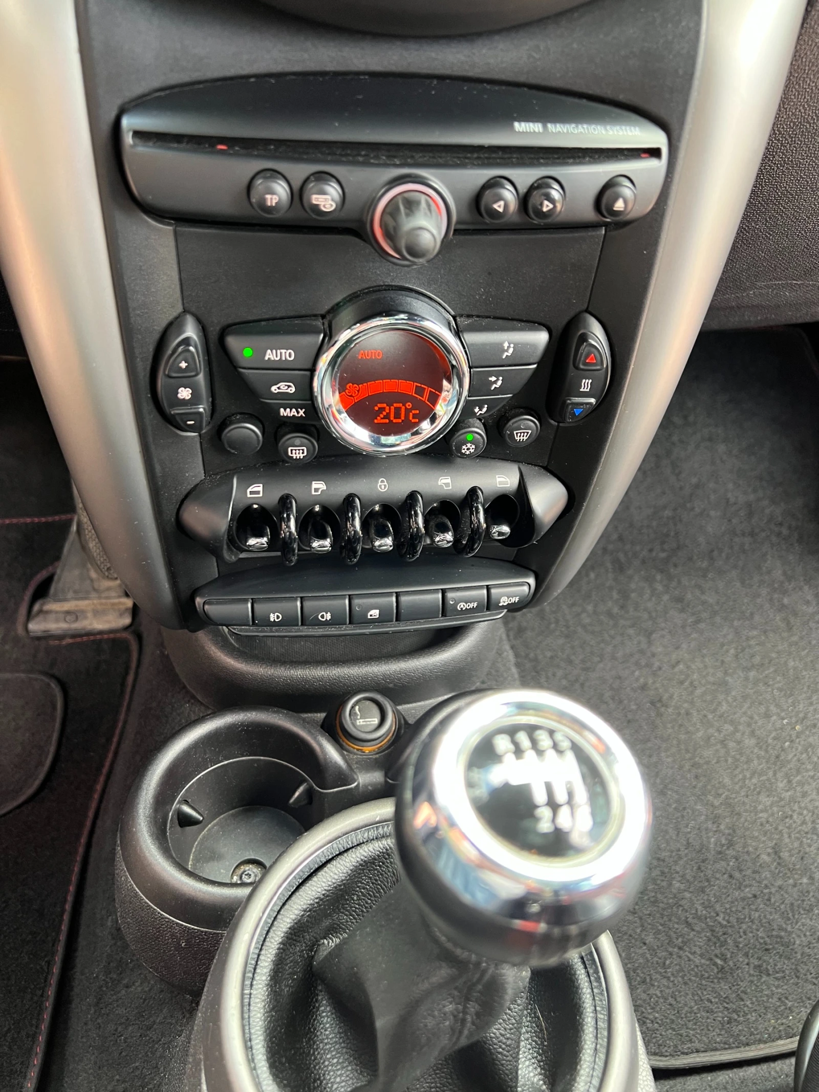 Mini Countryman Cooper 1.6D, Navi, Панорама - изображение 8 | Auto.bg Mini Countryman Cooper 1.6D, Navi, Панорама - изображение 8