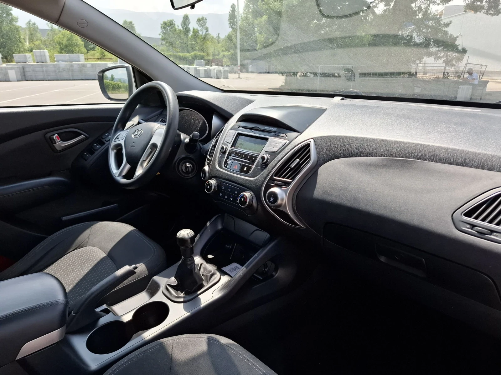 Hyundai IX35 2.0 4x4 - изображение 10 | Auto.bg Hyundai IX35 2.0 4x4 - изображение 10