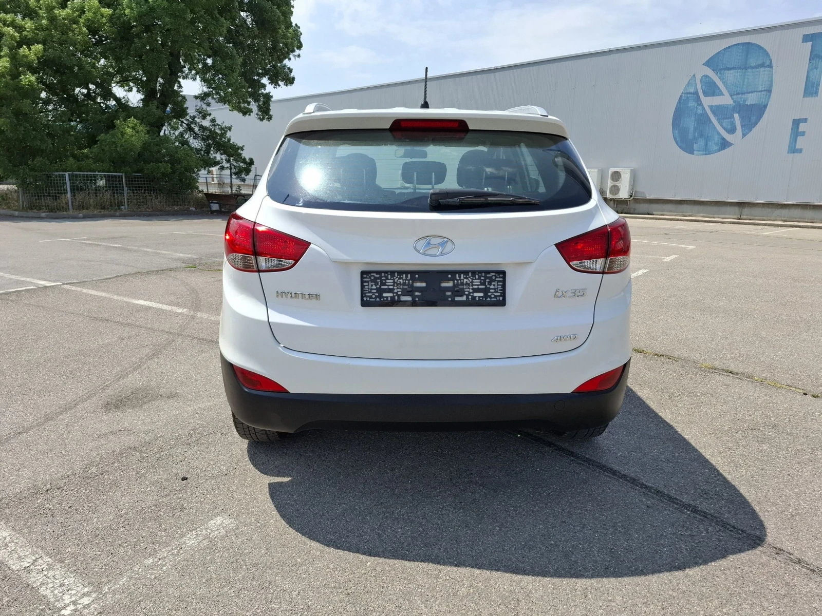 Hyundai IX35 2.0 4x4 - изображение 4 | Auto.bg Hyundai IX35 2.0 4x4 - изображение 4