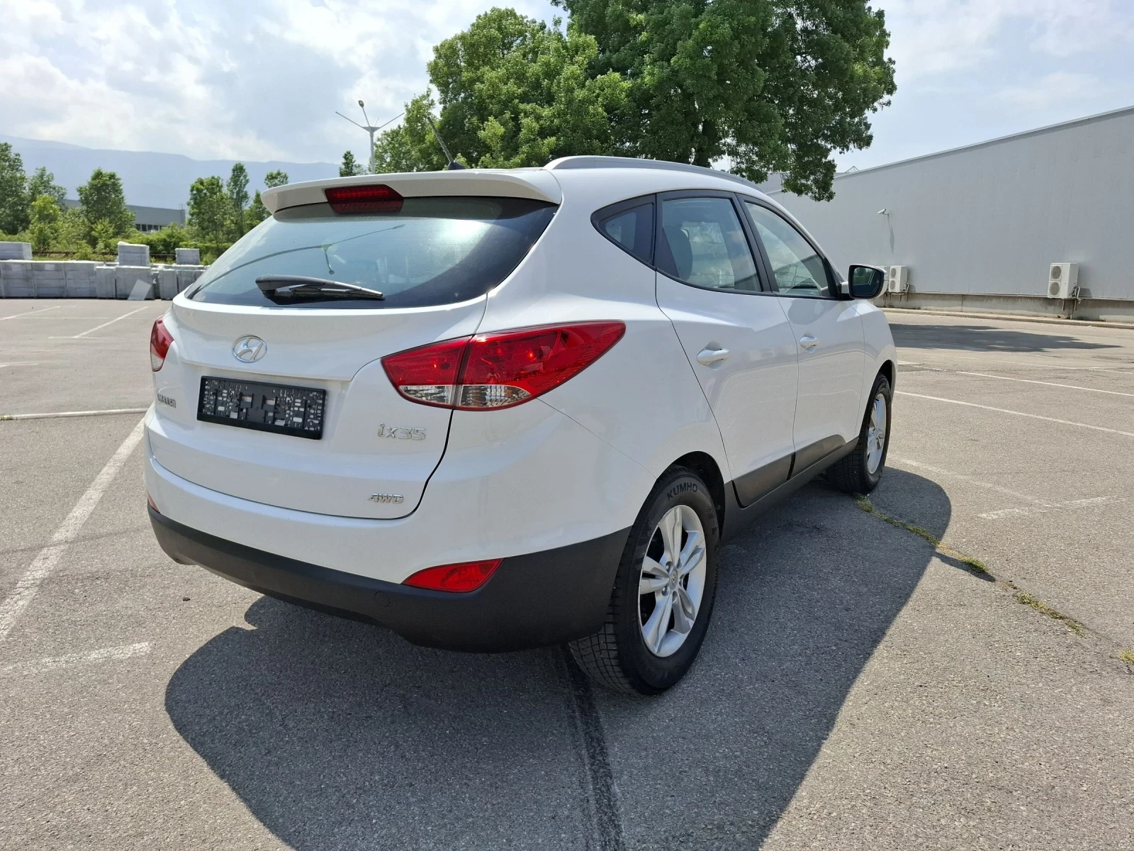 Hyundai IX35 2.0 4x4 - изображение 7 | Auto.bg Hyundai IX35 2.0 4x4 - изображение 7