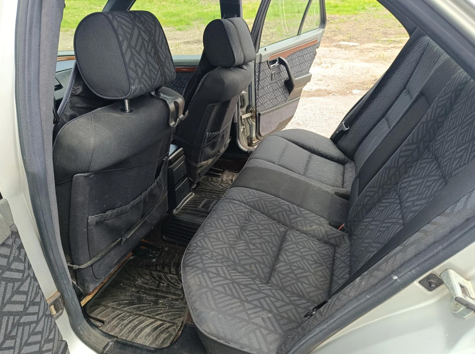 Mercedes-Benz C 200  - изображение 8 | Auto.bg Mercedes-Benz C 200  - изображение 8