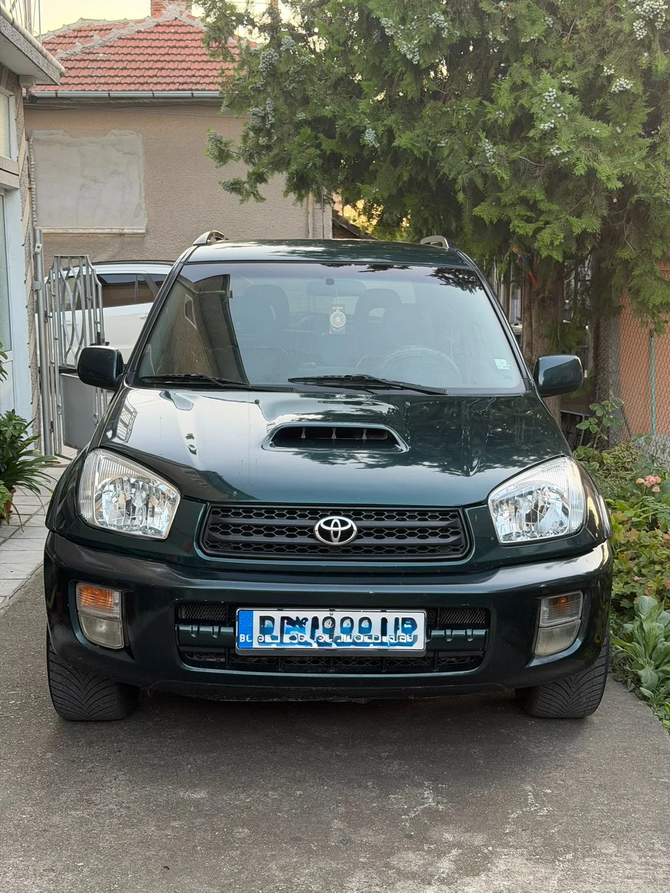 Toyota Rav4 undefined | Auto.bg — изображение 1 Toyota Rav4 undefined | Auto.bg — изображение 1
