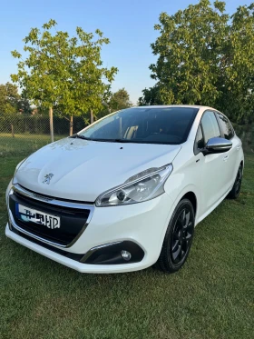 Снимка Peugeot 208
