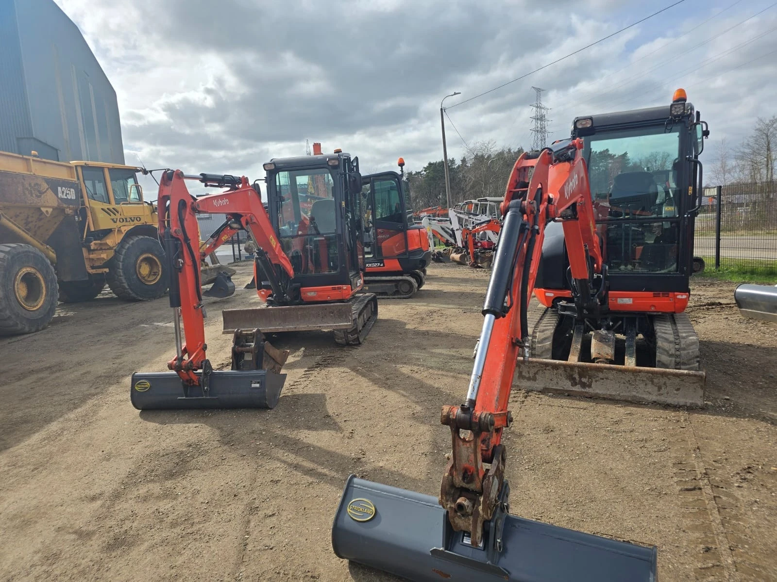 Багер Kubota U27-4 | Auto.bg — изображение 1 Багер Kubota U27-4 | Auto.bg — изображение 1