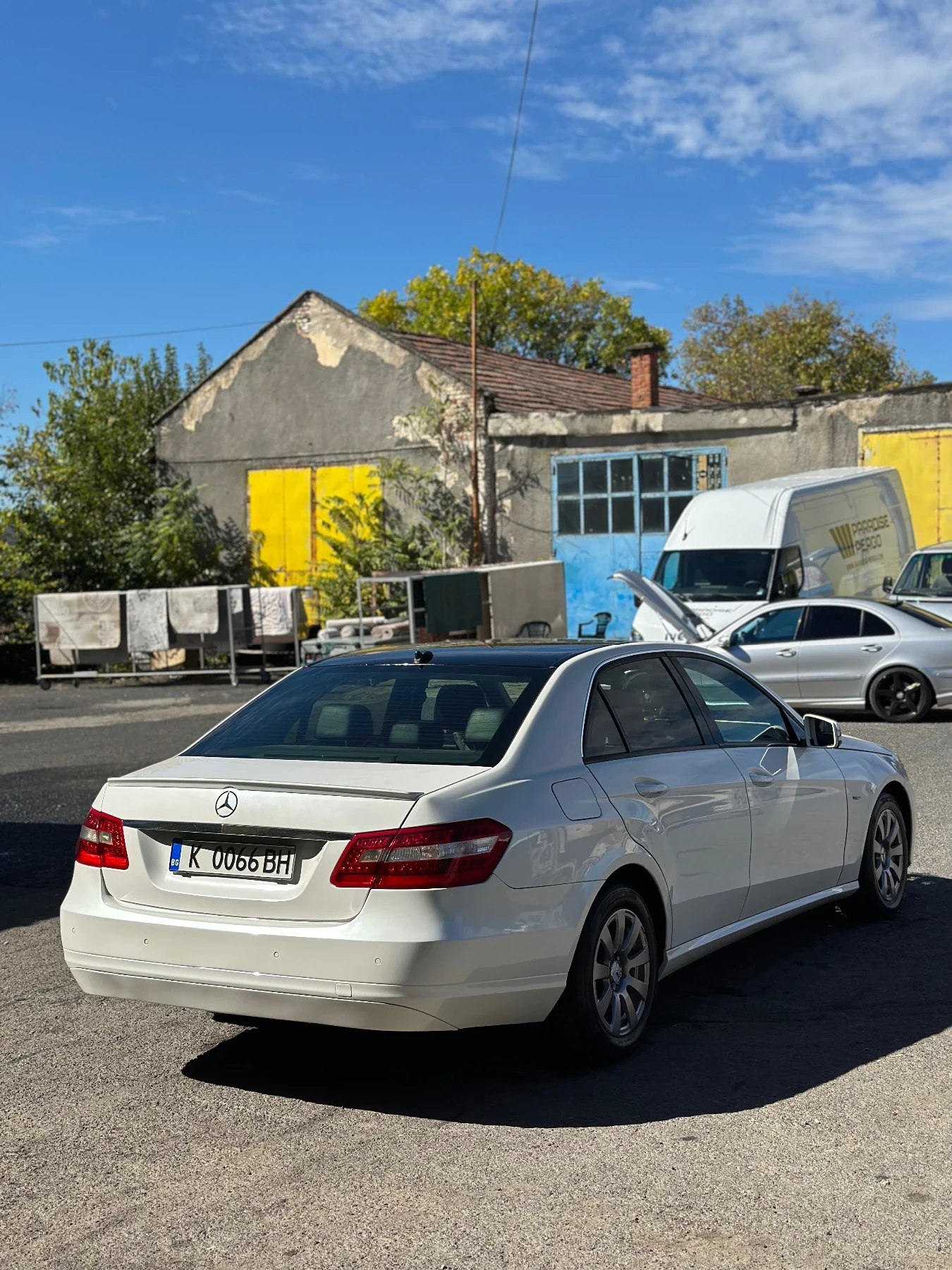 Mercedes-Benz E 220  - изображение 5 | Auto.bg Mercedes-Benz E 220  - изображение 5