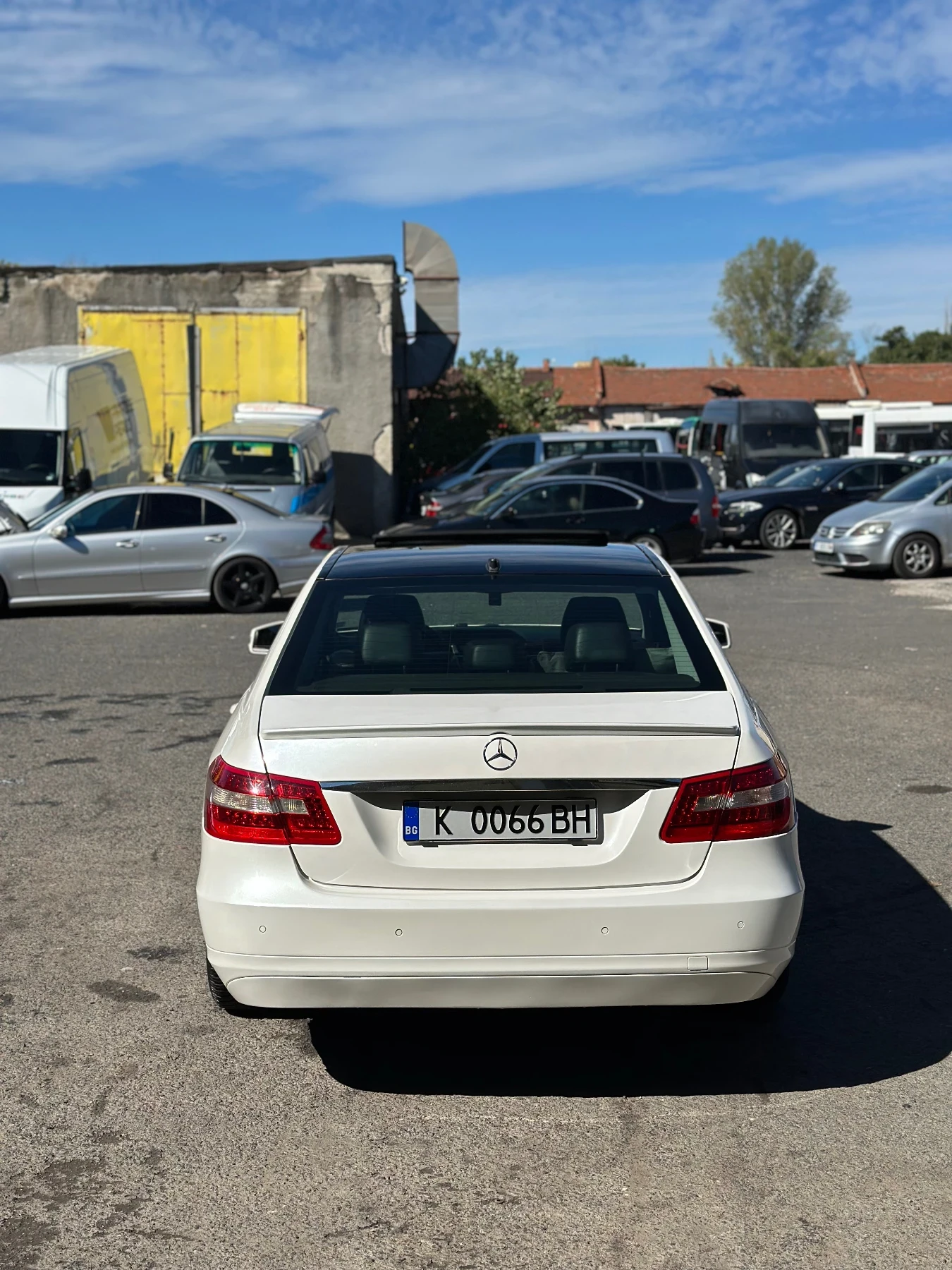 Mercedes-Benz E 220  - изображение 4 | Auto.bg Mercedes-Benz E 220  - изображение 4