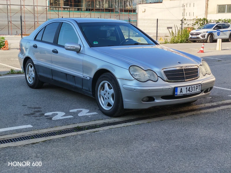 Mercedes-Benz C 220 220cdi седан автоматик - 2200 € / 4302.83 лв. - 40173278 1 | Car24.bg Mercedes-Benz C 220 220cdi седан автоматик - 2200 € / 4302.83 лв. - 40173278 1