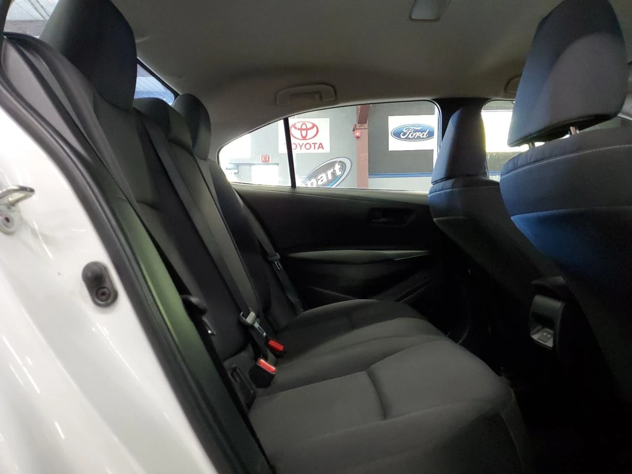 Toyota Corolla LE - изображение 10 | Auto.bg Toyota Corolla LE - изображение 10