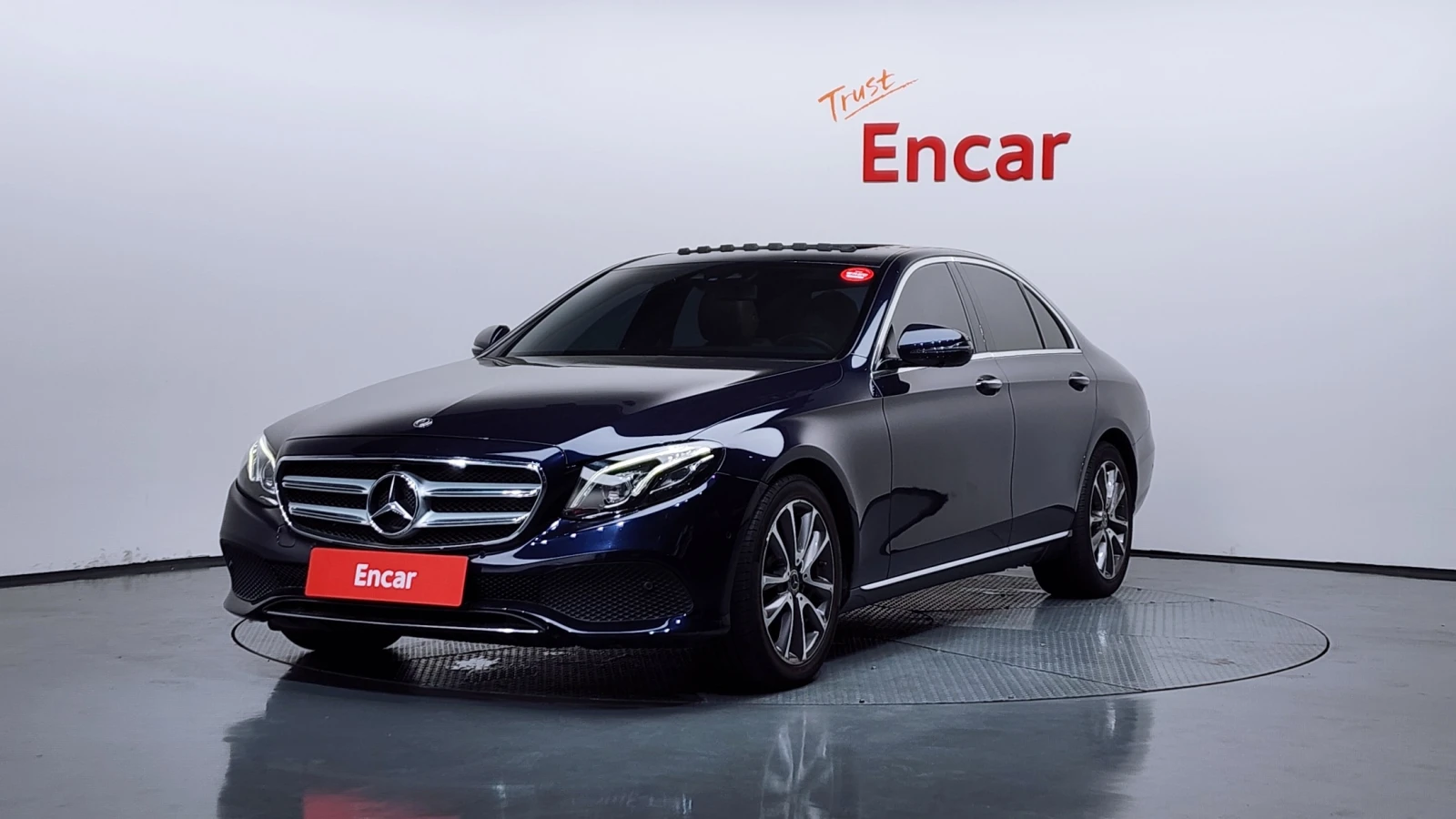 Mercedes-Benz E 300 4MATIC Avantgarde | HUD | 360 | Вентилация | Auto.bg — изображение 1 Mercedes-Benz E 300 4MATIC Avantgarde | HUD | 360 | Вентилация | Auto.bg — изображение 1