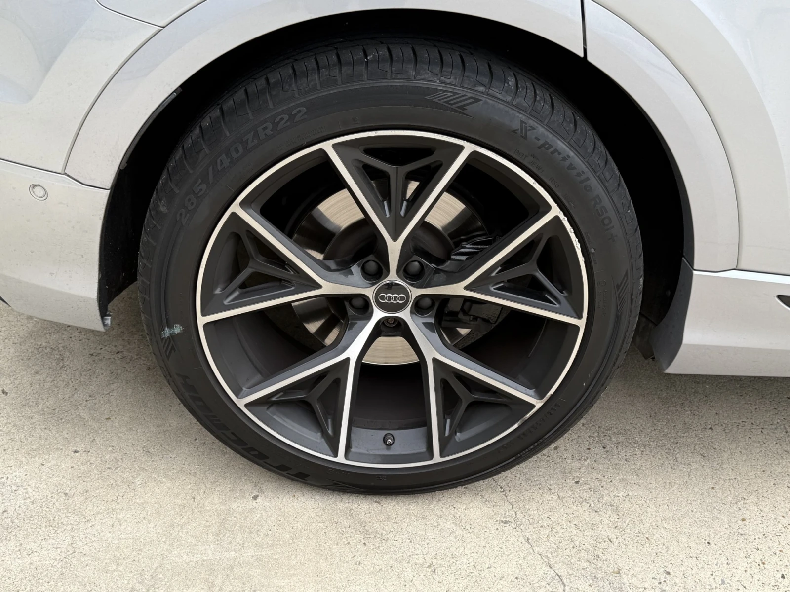 Audi SQ8 B&O Matrix Soft Panorama 22" - изображение 5 | Auto.bg Audi SQ8 B&O Matrix Soft Panorama 22" - изображение 5