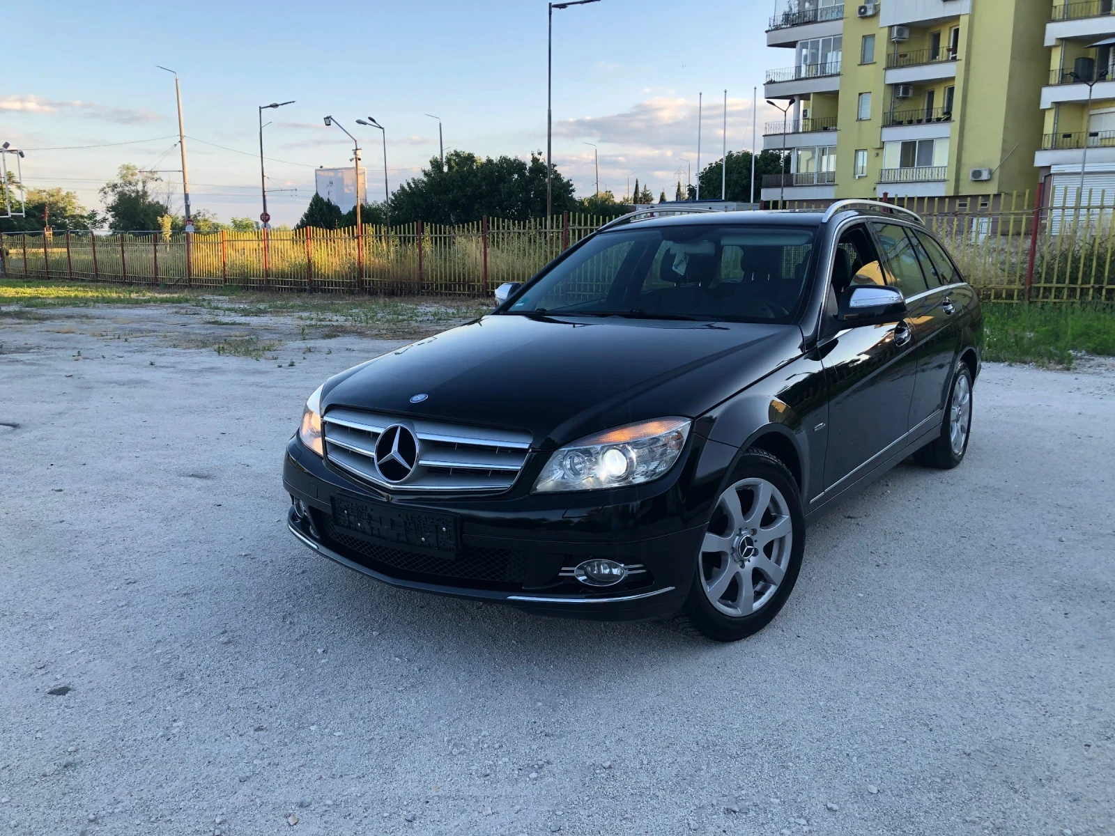Mercedes-Benz C 220 2.2 Avantgarde | Auto.bg — изображение 1 Mercedes-Benz C 220 2.2 Avantgarde | Auto.bg — изображение 1