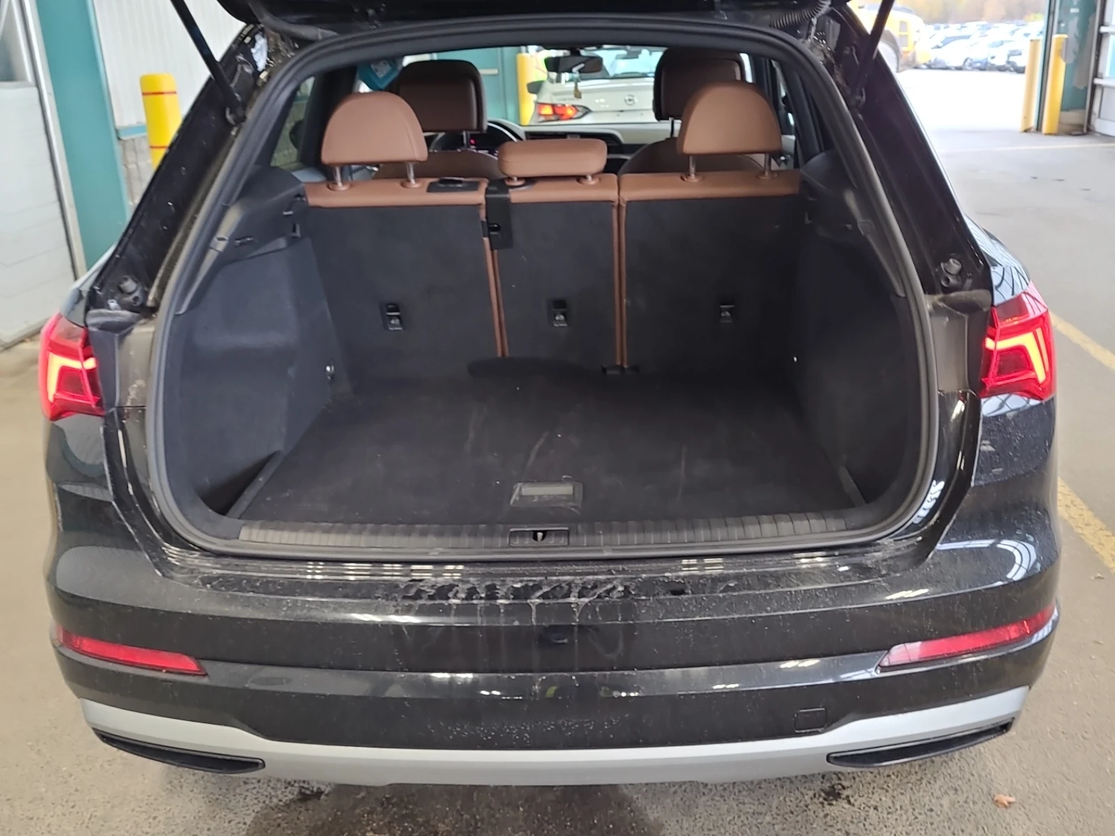 Audi Q3 * CARFAX * БЕЗ ПЪРВОНАЧАЛНА ВНОСКА - изображение 9 | Auto.bg Audi Q3 * CARFAX * БЕЗ ПЪРВОНАЧАЛНА ВНОСКА - изображение 9