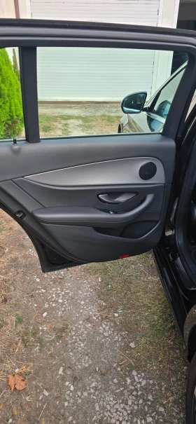 Mercedes-Benz E 300 undefined | Auto.bg — изображение 6 Mercedes-Benz E 300 undefined | Auto.bg — изображение 6