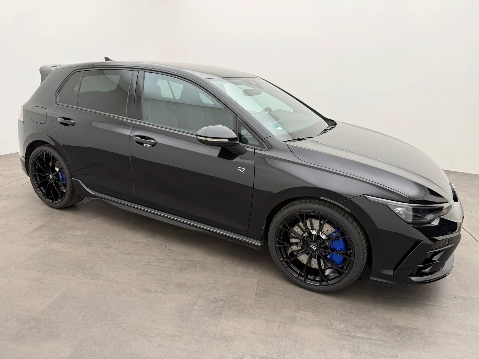 VW Golf R* AKRAPOVIC* H&K* HEAD-UP* CAM* DISTR* | Auto.bg — изображение 1 VW Golf R* AKRAPOVIC* H&K* HEAD-UP* CAM* DISTR* | Auto.bg — изображение 1