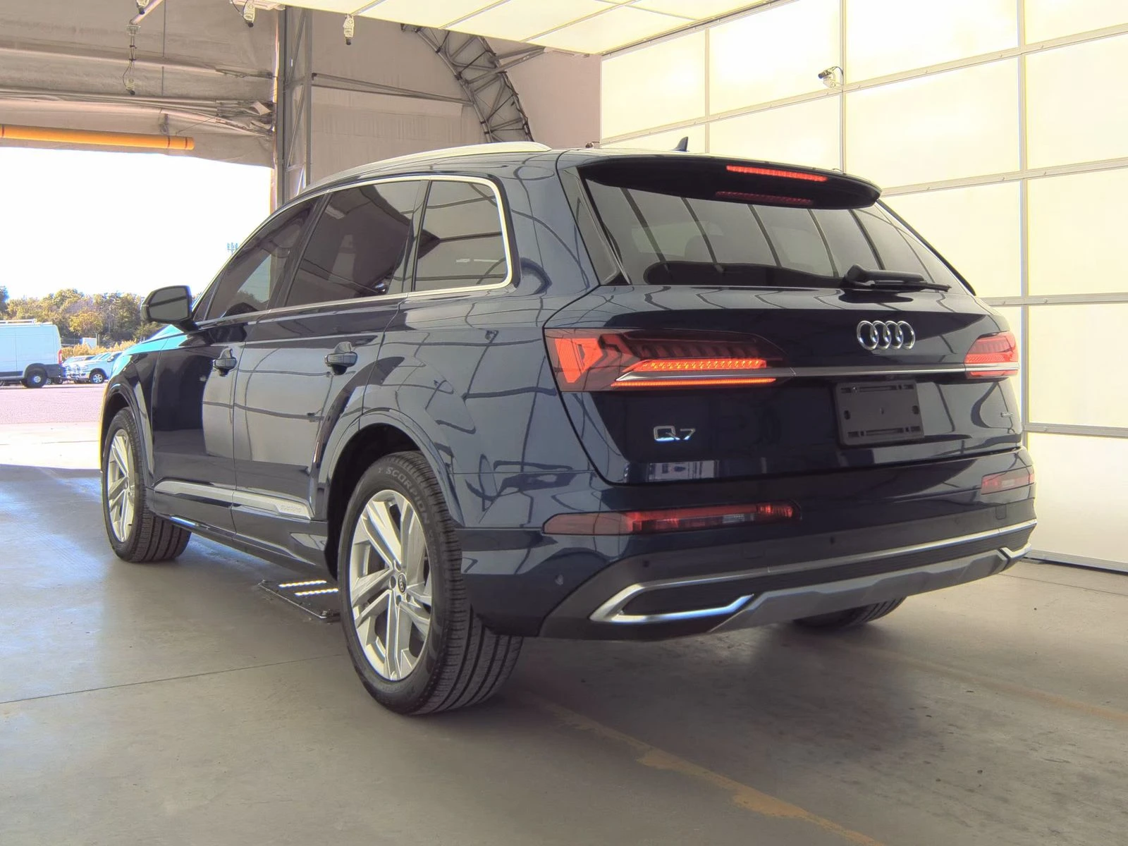 Audi Q7 QUATTRO* OBDUH* PANO* B&O* DISTRONIC* 360 VIEW* *  - изображение 6 | Auto.bg Audi Q7 QUATTRO* OBDUH* PANO* B&O* DISTRONIC* 360 VIEW* *  - изображение 6