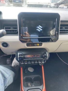 Suzuki Ignis GLX 1.2 DualJet (90 кс) Hybrid / 69 000 km / Italy - 8900 € / 17406.89 лв. - 28484001 9 | Car24.bg Suzuki Ignis GLX 1.2 DualJet (90 кс) Hybrid / 69 000 km / Italy - 8900 € / 17406.89 лв. - 28484001 9