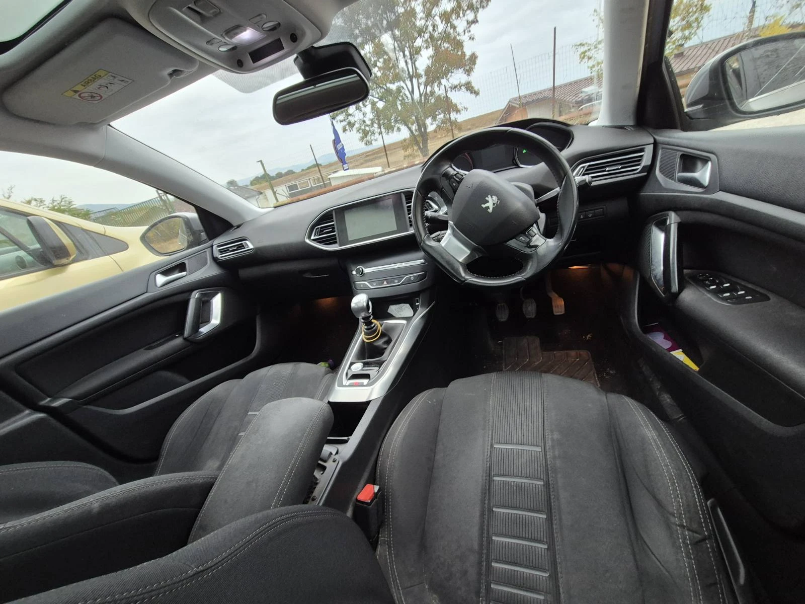 Peugeot 308 2.0 150кс панорама - изображение 5 | Auto.bg Peugeot 308 2.0 150кс панорама - изображение 5