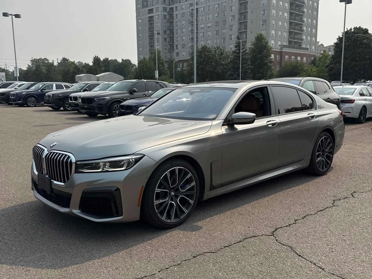 BMW 750 750i xDrive CARFAX | Auto.bg — изображение 1 BMW 750 750i xDrive CARFAX | Auto.bg — изображение 1
