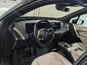 BMW iX 50* Distr* 360* Harman/Kardon* Въздух* Вакуум* HUD | Auto.bg — изображение 8 BMW iX 50* Distr* 360* Harman/Kardon* Въздух* Вакуум* HUD | Auto.bg — изображение 8