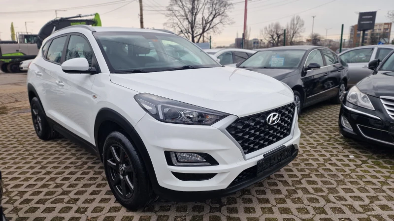 Hyundai Tucson 1.6i Trendline Камера нави - 13790 € / 26970.90 лв. - 42852800 1 | Car24.bg Hyundai Tucson 1.6i Trendline Камера нави - 13790 € / 26970.90 лв. - 42852800 1