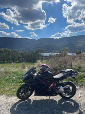 Ducati 1098S undefined | Auto.bg — изображение 3 Ducati 1098S undefined | Auto.bg — изображение 3