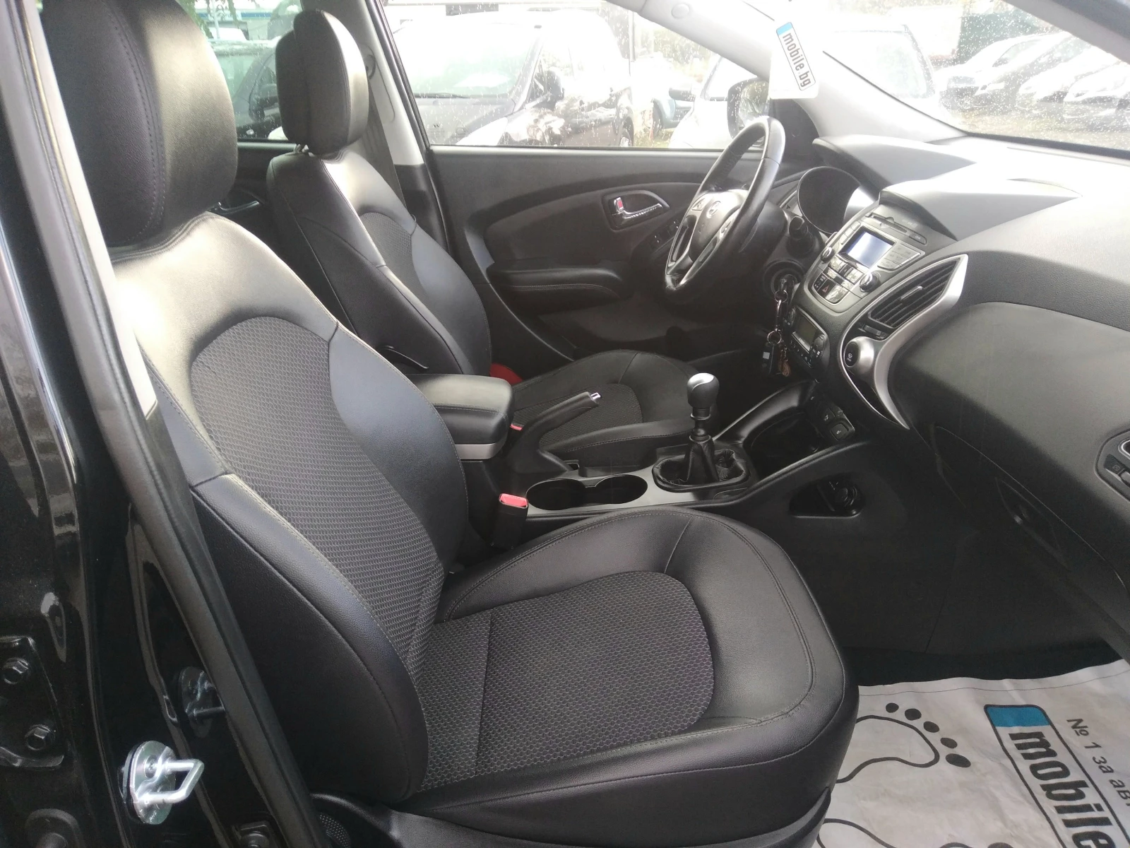 Hyundai IX35 1.7-CRDI-116к.с.;ПОДГРЕВ;ПАРКТРОНИЦИ;КОЖА; - изображение 8 | Auto.bg Hyundai IX35 1.7-CRDI-116к.с.;ПОДГРЕВ;ПАРКТРОНИЦИ;КОЖА; - изображение 8