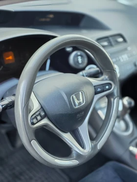 Honda Civic 1.8i V-tec 6 скорости - 5300 € - 68434455 12 | Car24.bg Honda Civic 1.8i V-tec 6 скорости - 5300 € - 68434455 12