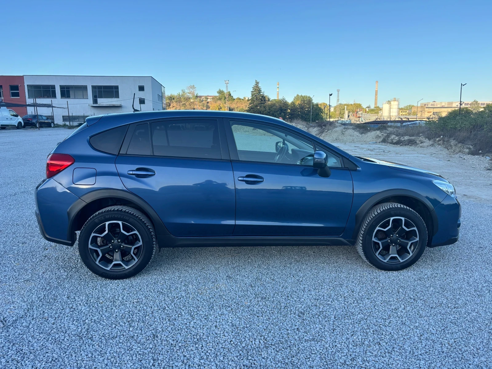 Subaru XV ВНОС ШВЕЙЦАРИЯ! АВТОМАТ 4х4 1.6 БЕНЗИН - изображение 5 | Auto.bg Subaru XV ВНОС ШВЕЙЦАРИЯ! АВТОМАТ 4х4 1.6 БЕНЗИН - изображение 5