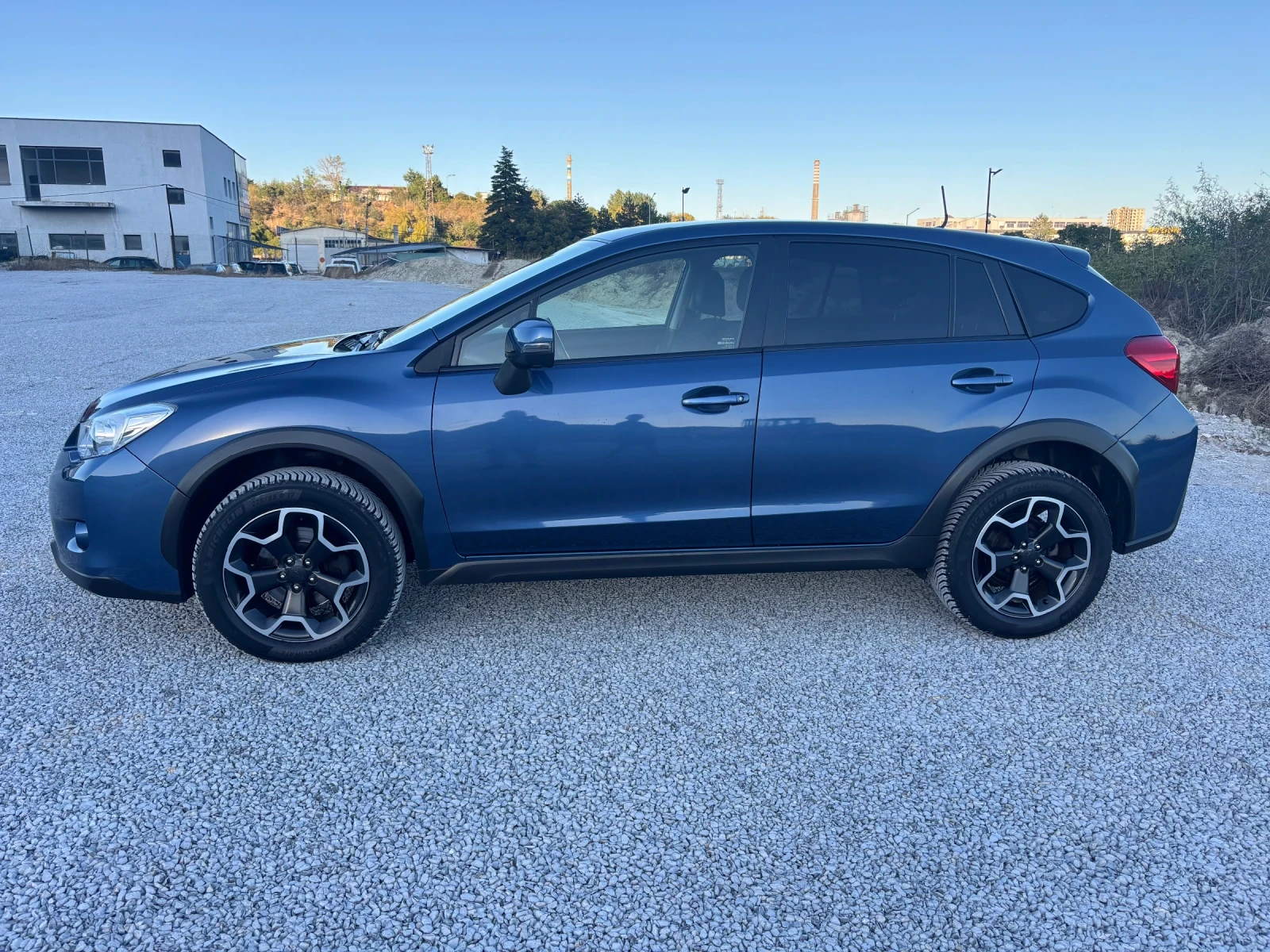 Subaru XV ВНОС ШВЕЙЦАРИЯ! АВТОМАТ 4х4 1.6 БЕНЗИН - изображение 6 | Auto.bg Subaru XV ВНОС ШВЕЙЦАРИЯ! АВТОМАТ 4х4 1.6 БЕНЗИН - изображение 6