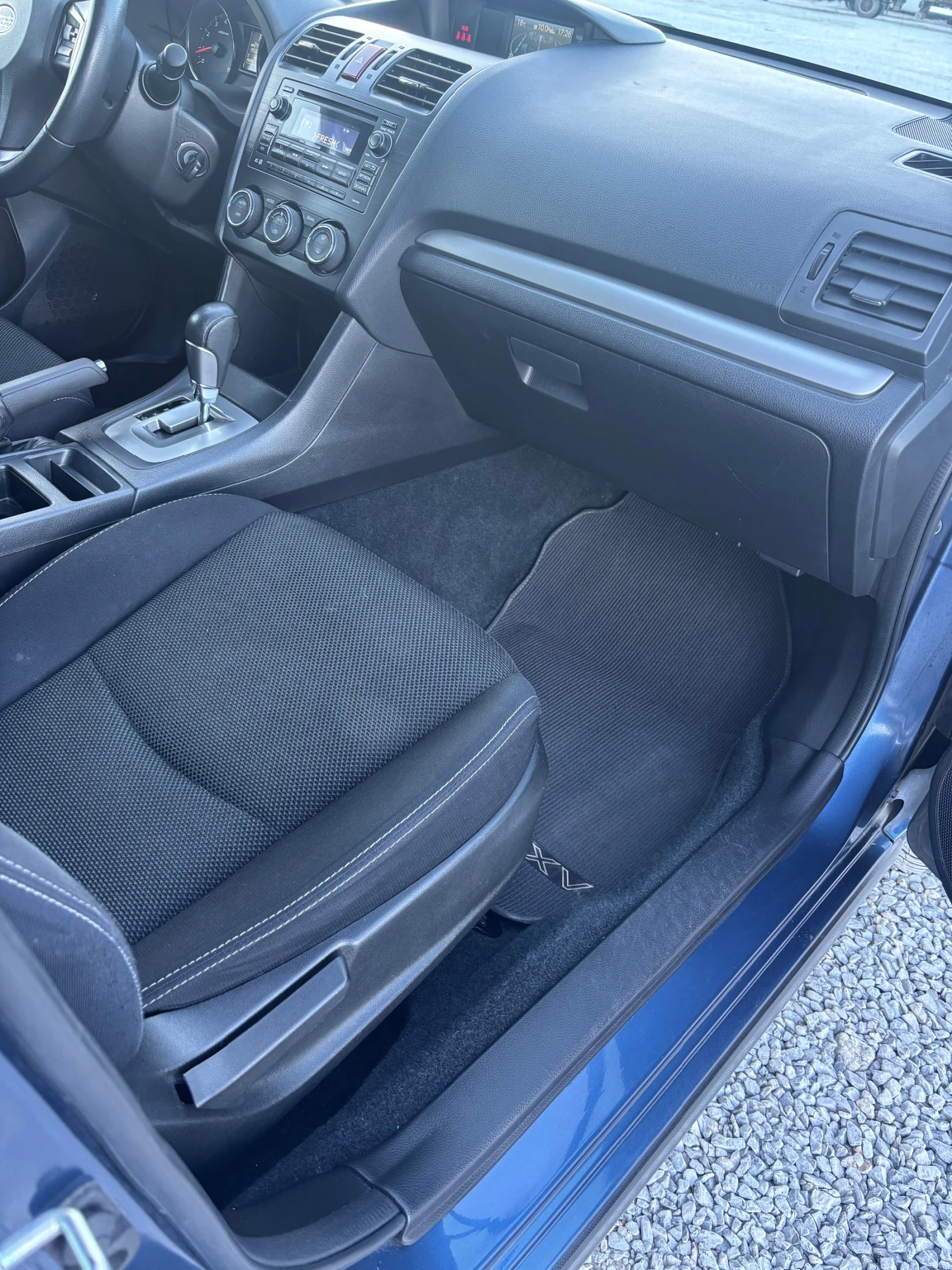 Subaru XV ВНОС ШВЕЙЦАРИЯ! АВТОМАТ 4х4 1.6 БЕНЗИН - изображение 10 | Auto.bg Subaru XV ВНОС ШВЕЙЦАРИЯ! АВТОМАТ 4х4 1.6 БЕНЗИН - изображение 10