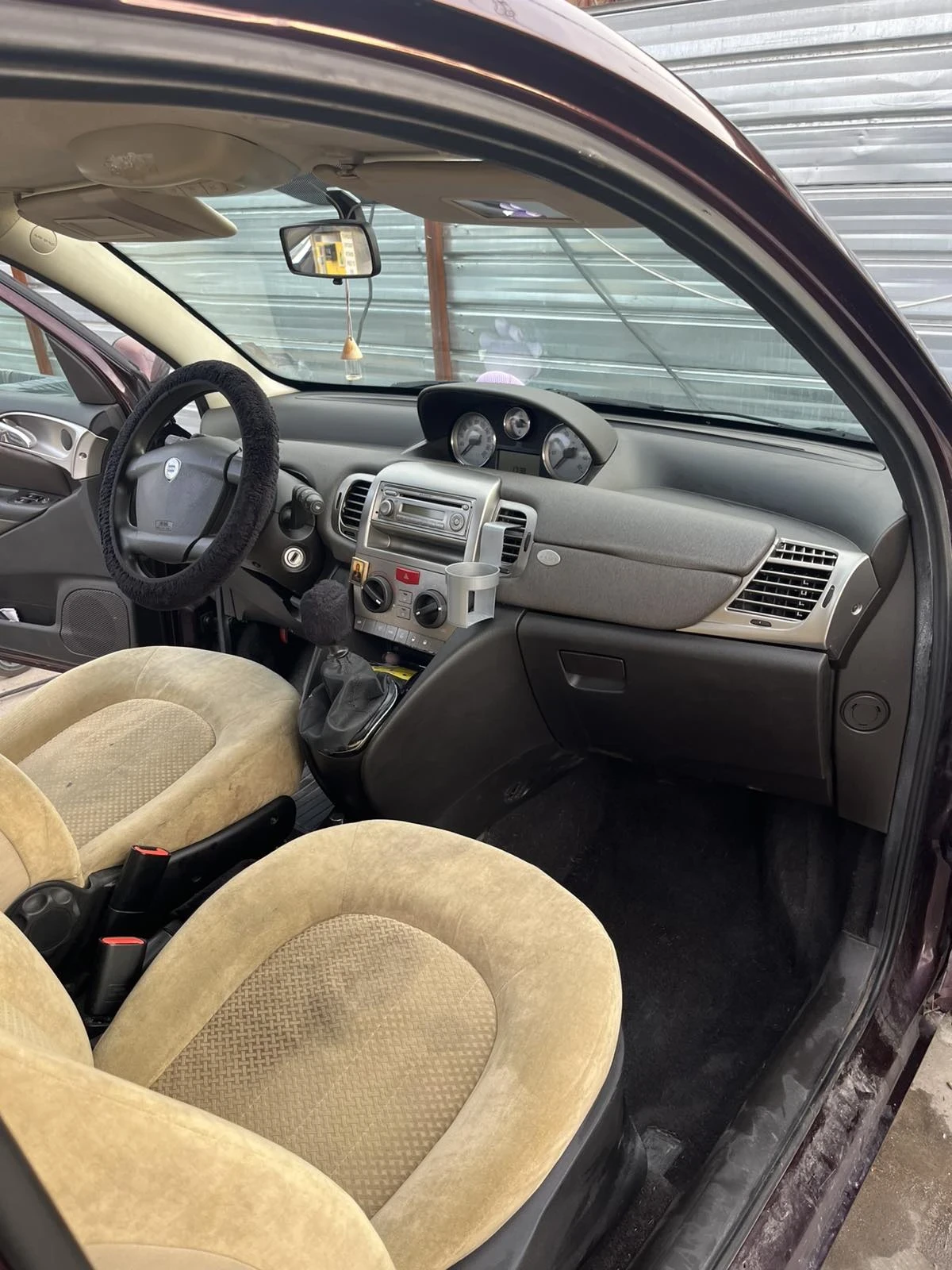 Lancia Ypsilon 1.2 60 к.с. - изображение 10 | Auto.bg Lancia Ypsilon 1.2 60 к.с. - изображение 10