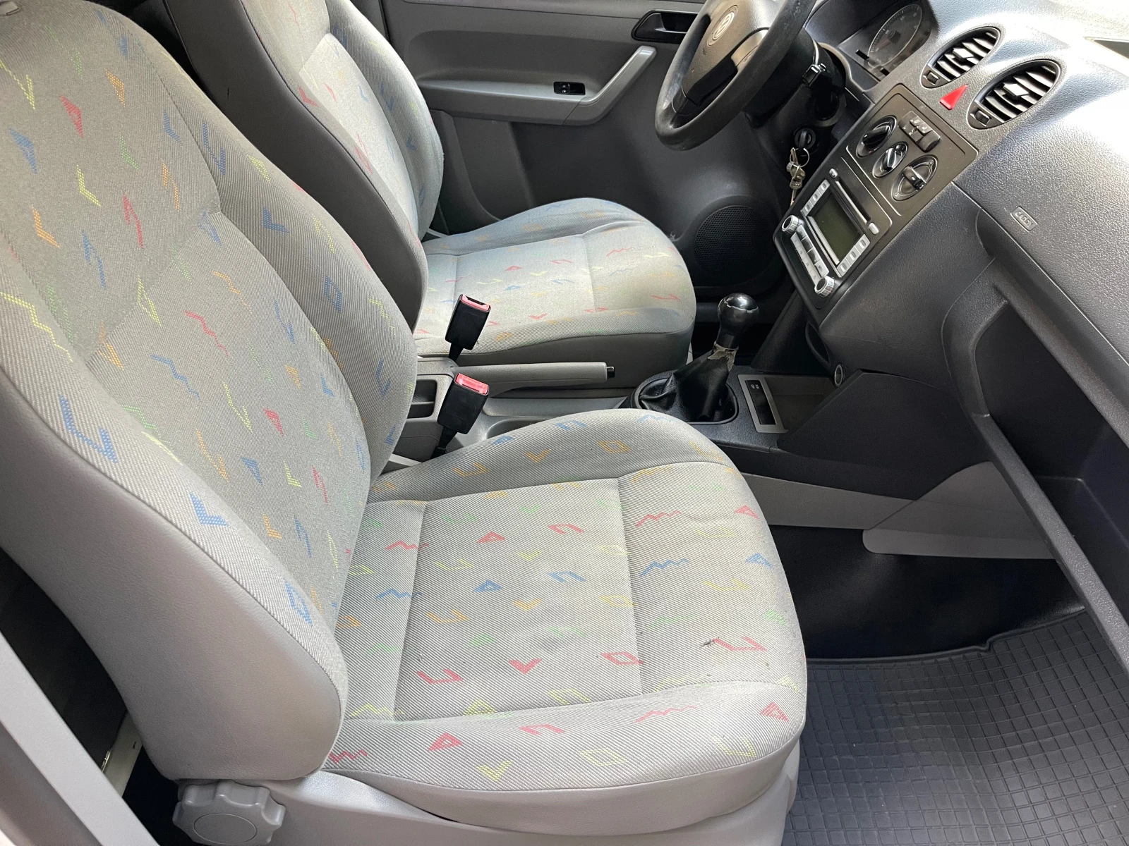 VW Caddy 2.0D#70KC#КЛИМАТИК#ЛИЗИНГ! - изображение 7 | Auto.bg VW Caddy 2.0D#70KC#КЛИМАТИК#ЛИЗИНГ! - изображение 7