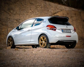 Peugeot 208 1.6 TURBO GTI - 8000 € - 59860425 7 | Car24.bg Peugeot 208 1.6 TURBO GTI - 8000 € - 59860425 7