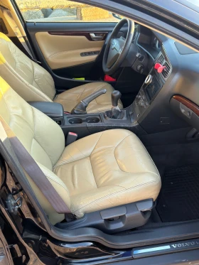 Volvo V70 2.3 T5 400 HP - 13000 € / 25425.79 лв. - 76694175 15 | Car24.bg Volvo V70 2.3 T5 400 HP - 13000 € / 25425.79 лв. - 76694175 15