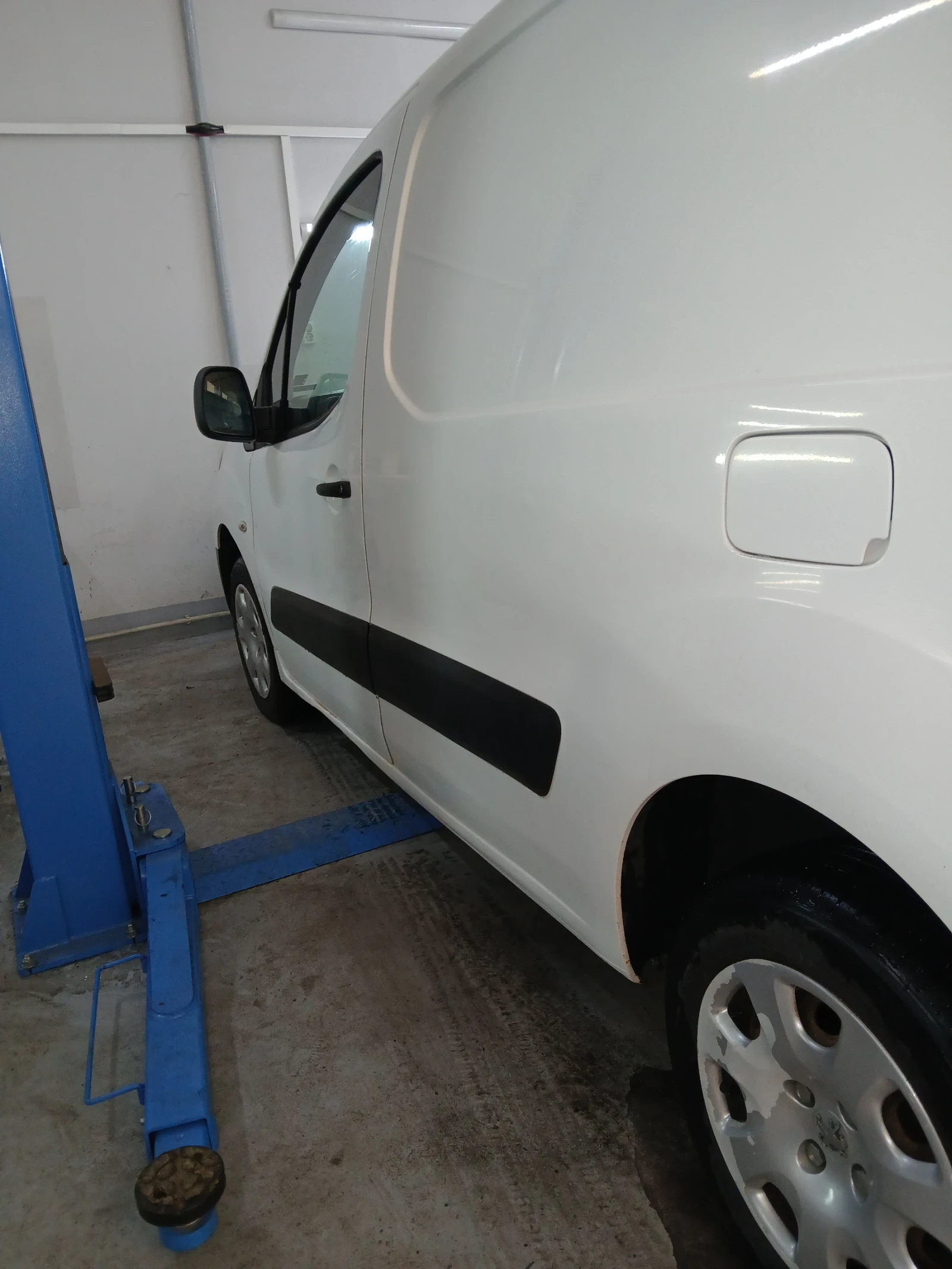 Peugeot Partner  - изображение 6 | Auto.bg Peugeot Partner  - изображение 6