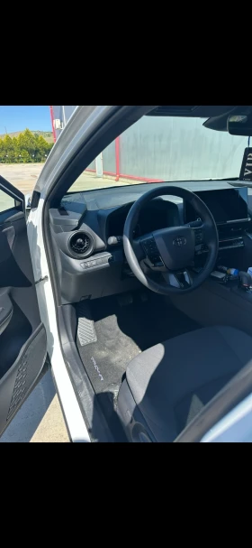 Toyota C-HR CHR - 24000 € / 46939.92 лв. - 62713471 3 | Car24.bg Toyota C-HR CHR - 24000 € / 46939.92 лв. - 62713471 3