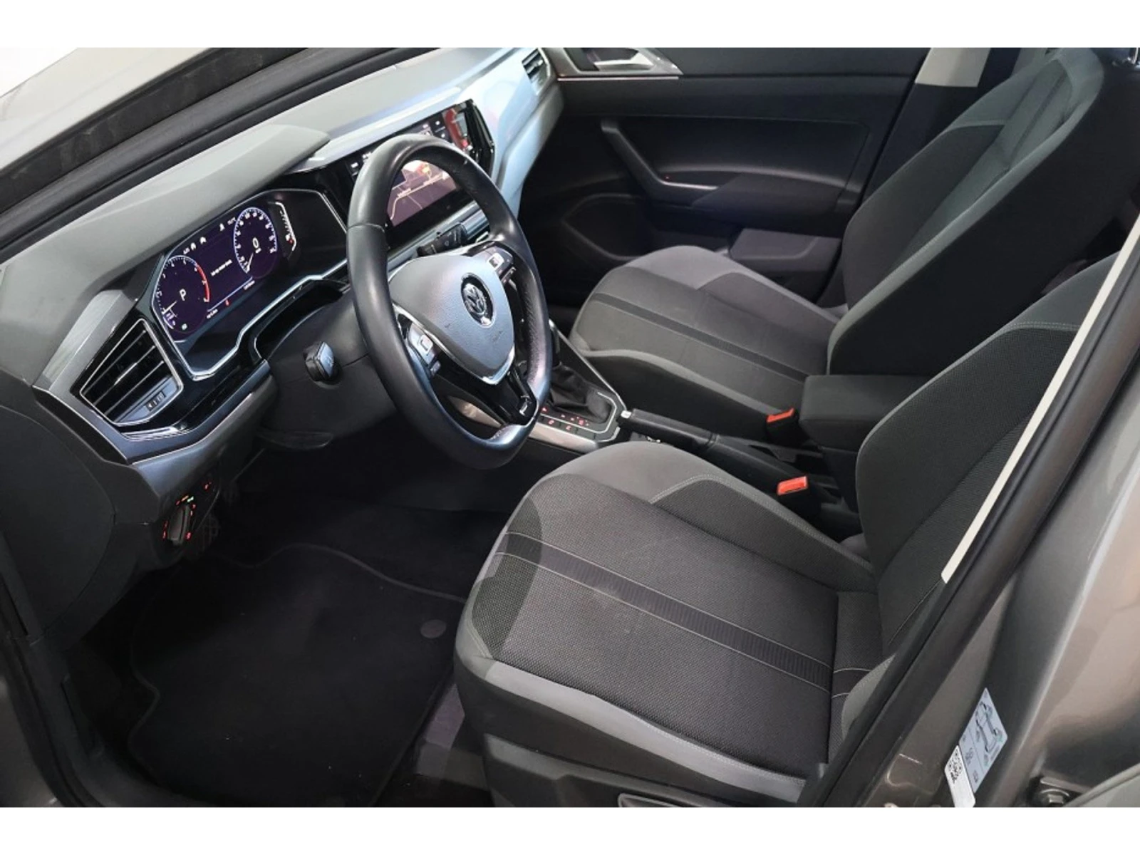 VW Polo 1.5 TSI/DSG/Business-R/Highline/DSG/Virtual/Parktr - изображение 10 | Auto.bg VW Polo 1.5 TSI/DSG/Business-R/Highline/DSG/Virtual/Parktr - изображение 10