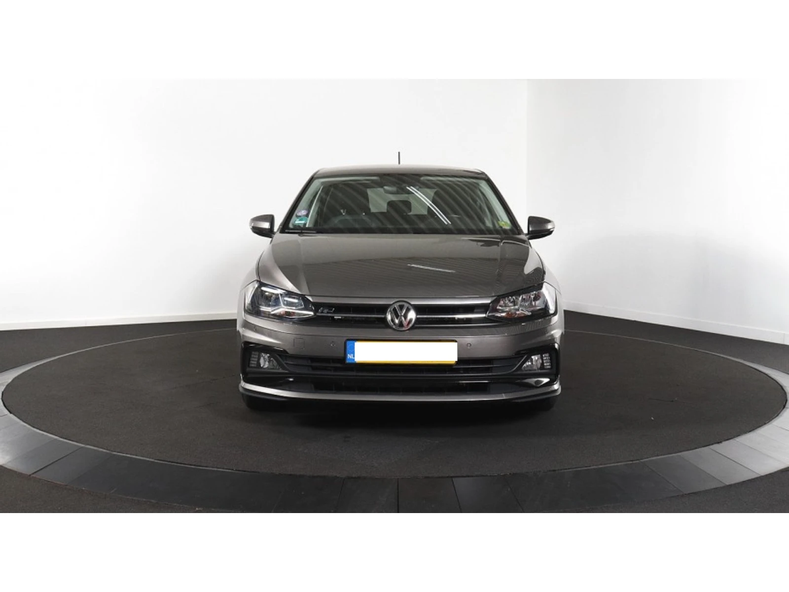 VW Polo 1.5 TSI/DSG/Business-R/Highline/DSG/Virtual/Parktr - изображение 2 | Auto.bg VW Polo 1.5 TSI/DSG/Business-R/Highline/DSG/Virtual/Parktr - изображение 2