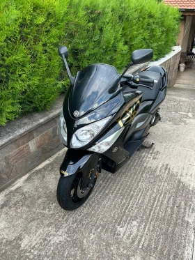 Yamaha T-max