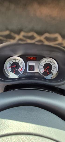 Renault Clio GT 1.6 128hp - 4650 € / 9094.61 лв. - 40076826 16 | Car24.bg Renault Clio GT 1.6 128hp - 4650 € / 9094.61 лв. - 40076826 16